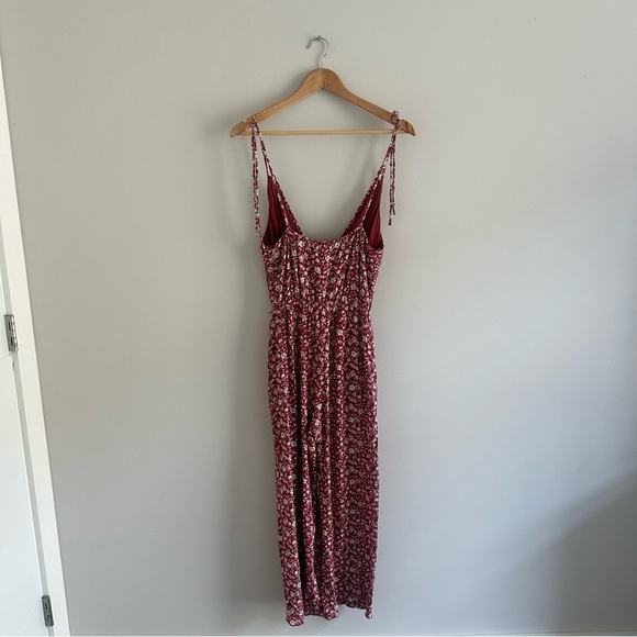 Abercrombie Floral Red White V-Neck Cross Front Floral Pant Jumpsuit - Picture 7 of 15